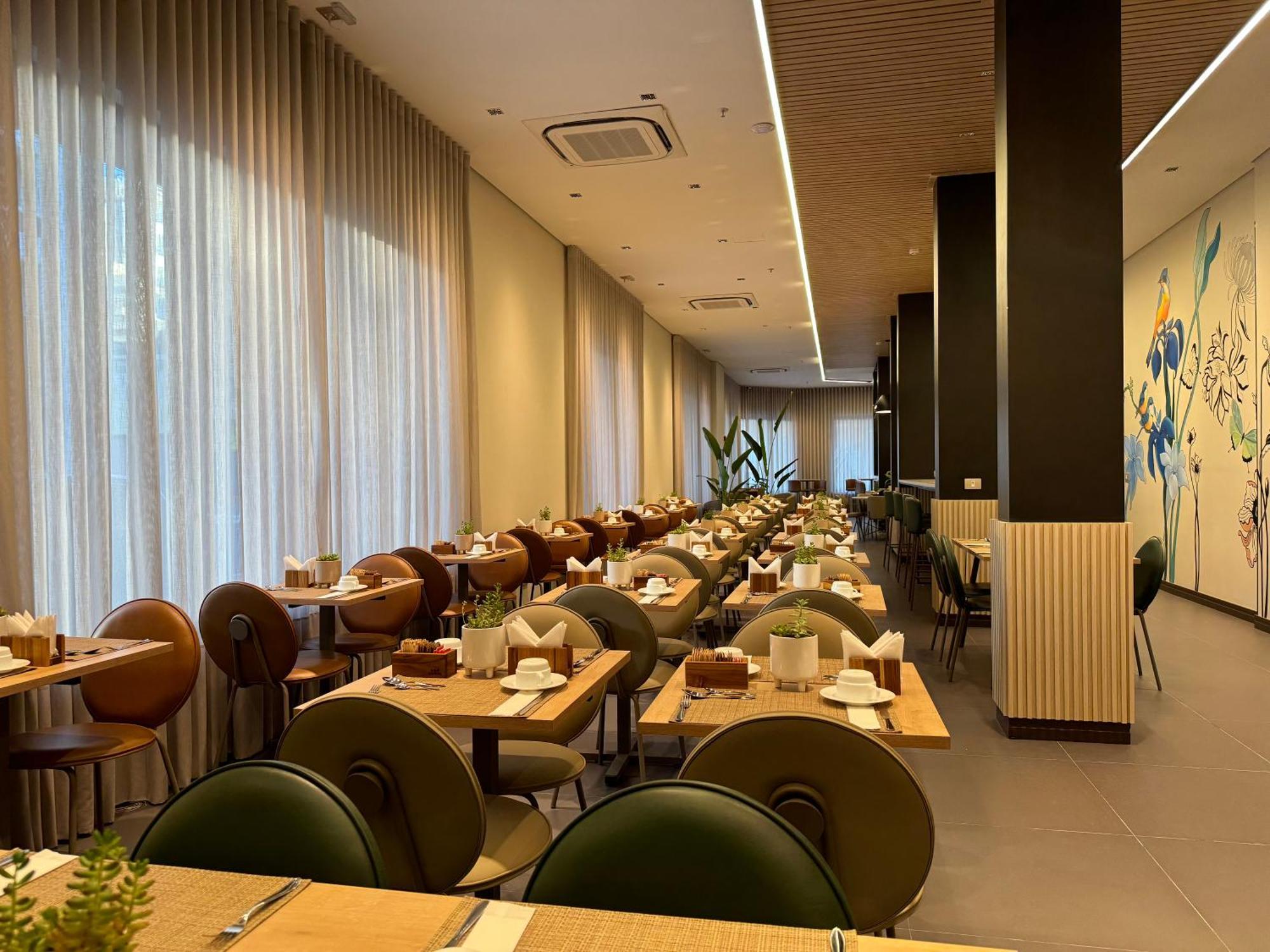 Hotel Roochelle Convention By Nobile Curitiba Exterior foto