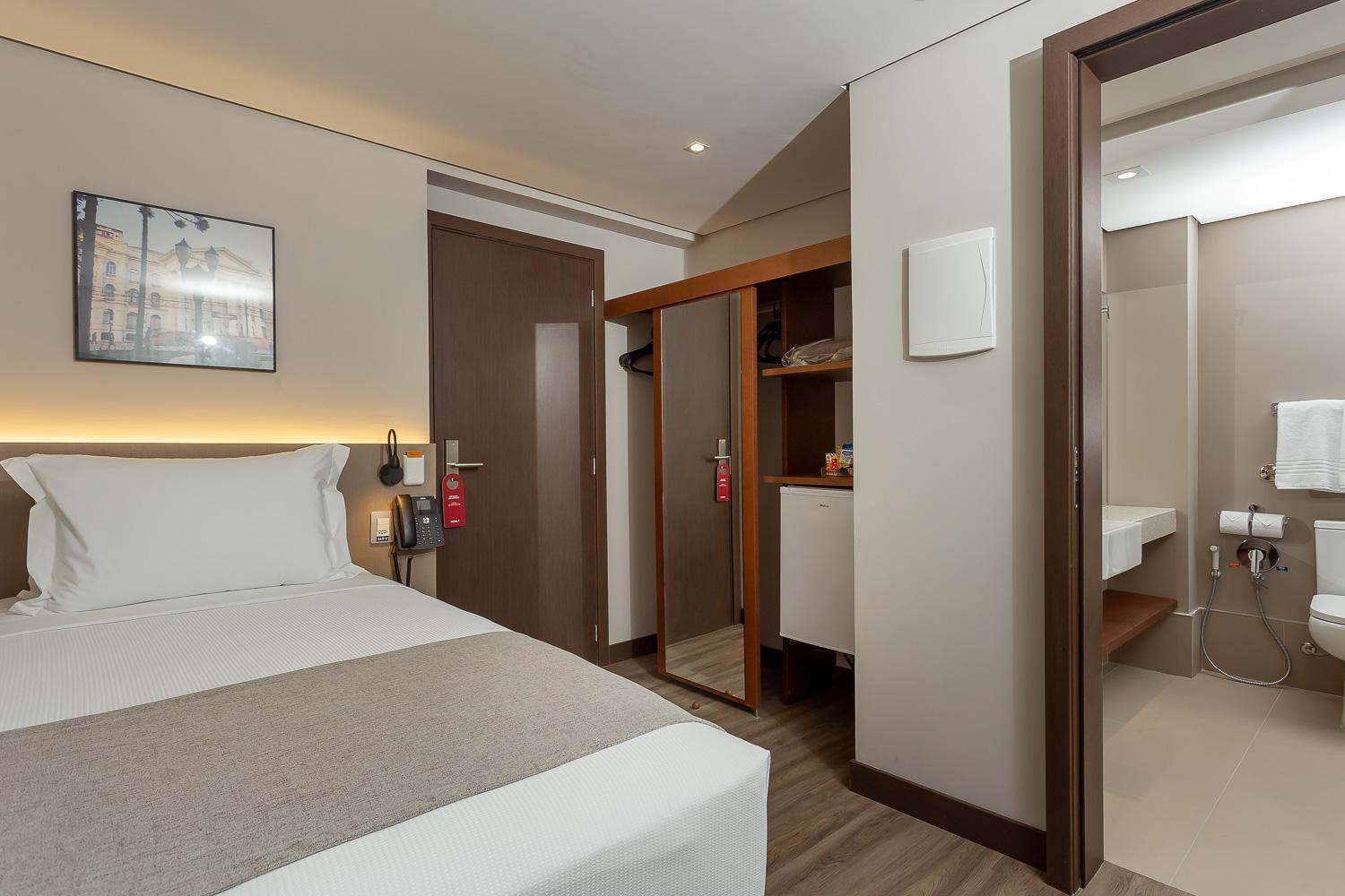 Hotel Roochelle Convention By Nobile Curitiba Exterior foto