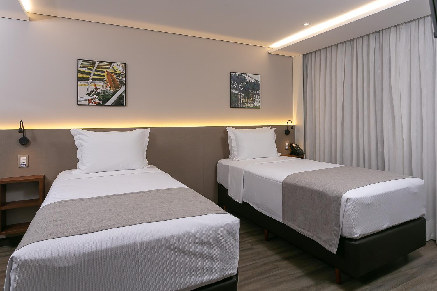 Hotel Roochelle Convention By Nobile Curitiba Exterior foto
